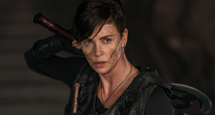     Charlize Theron o poniżających doświadczeniach z początków kariery. Seksualizacja jej była normą